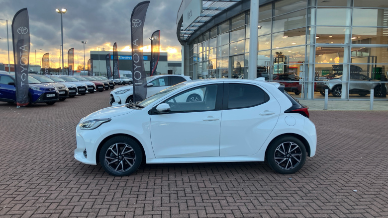 Toyota Yaris 1.5 Hybrid Design 5dr CVT Hybrid Hatchback